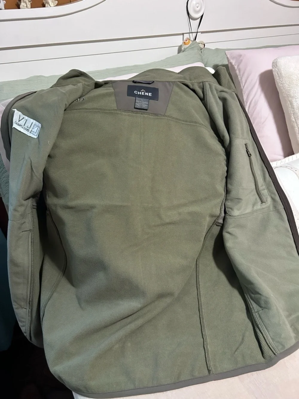 CHENE Mens Sage Scout Vest size large - Picture 6 of 15